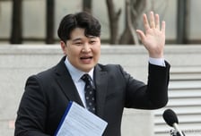 '의협 노땡큐' 외친 인턴 "오늘 복지부 차관 만나러 안갈 것"