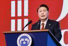 '의대 증원' 뚝심 통했나…윤 대통령 지지율, 8개월 만에 40% 육박