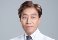 잠깐 왔다 가는 '가슴통증' 방치했다간…어르신 돌연사 부르는 '이 병'