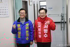 부산 북갑, 민주당 전재수 54%·국민의힘 서병수 40%…오차범위 밖