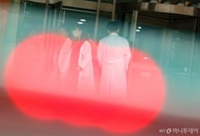 대학병원 교수는 사직, 전공의는 '증발'… 내일은 운명의 25일