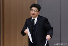 서울의대 교수들 "400여 명 사표 낼 것…전공의 안 오면 한국의료 5년 후퇴"