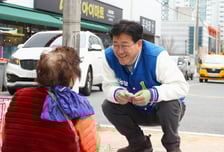 "우리야 당연히 민주당이지예"…'노무현 지킴이' 김정호의 3선 도전