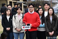 2030세대, 셋 중 한 명은 '무당층'...청년 표심 잡아야 총선 이긴다