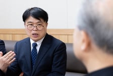 "정부 푸들 노릇 자처한 판사, 당장 법복 벗어라" 의협 임현택의 일침