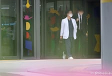 "25일부터 병원 진짜로 떠날 수 있다" 사표 낸 의대 교수들, 정부에 경고