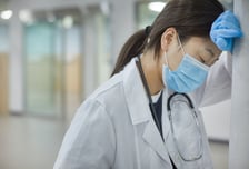 의대교수 또 사망…"전공의들 잘못 아니다" 의사 커뮤니티 반응들