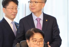 "의료개혁특위 70%는 의사로 채워야" 의사들, 특위 외면하는 이유