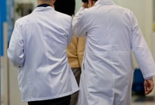 [단독] 서울의대 교수들 "실제 사직할 것…5월 새 비대위 출범" 결의