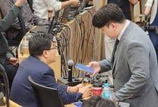 "개두술 전기톱, 한국은 재사용…의료사고 두렵다" 의사들 작심발언