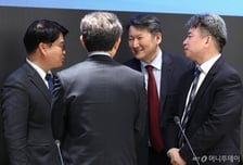 의사들 "정부가 2000명 증원 근거로 제시한 연구? 저자들도 부정해"