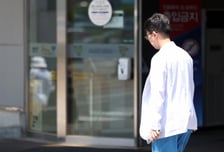 [단독]복지부 '필수의료법' 카드 만지작…등 돌린 의사들 "기대도 안 해"