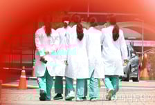 서울대 의대교수, 오늘 '전체 휴진' 여부 투표 결과 발표