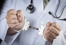 "의사 면허 취소 기준 다시 낮추겠다" 서울시 의사들, TF 꾸렸다