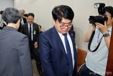 의협 회장은 국회서 망신…"선배들과 대화 안 할래" 등돌린 전공의들