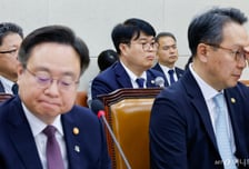 "2천명 증원 단독 결정했다는 복지부 장관 파면하라" 의대 교수들 성명