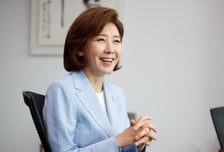 나경원 "한동훈, 대통령 꿈 앞서…보수 위험에 빠뜨릴 수도"[인터뷰]