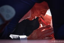 [우보세] 총알 스친 트럼프, '혐오와 증오'의 정치