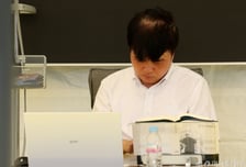 힘 실린 간호사, 힘 빠진 의사…안갯 속 의료정국은?