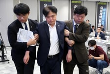 "끌어내리자"…6일 만에 끝난 '임현택 단식', 돌아온 건 탄핵론?