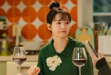 신민아의 러블리함엔 유효기간이 없다, '손해 보기 싫어서'