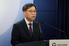 '거점 지역응급센터' 15곳 지정…응급실 의사·간호사 400명 채용 지원