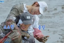 '언니네 산지직송' 안은진X덱스, 갯벌서 청춘드라마.."오메"