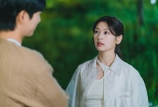 정소민,  웃기다 울리며 공감과 설렘 자극하는 '엄친딸'