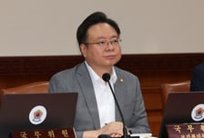 "내년 의대정원 바꾸기 어려워" 복지부 장관, 응급실 뺑뺑이 입장은?