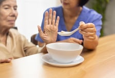 알츠하이머병 유전자 있어도…'이 영양소' 충분하면 치매 위험 '뚝'