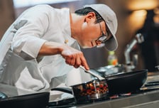 어딜 가나 '흑백요리사' 이야기..스타 셰프 열풍 다시 불까