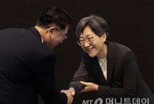 의료계, 정부와 접점 넓히나…"이제는 대화해야" 커지는 목소리