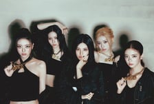 금광보다 빛나는 있지, 찬란하게 역동하는 ‘골드’ [뉴트랙 쿨리뷰]