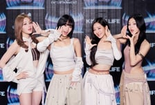 가을에도 멈추지 않는 '서머퀸' 키오프의 질주