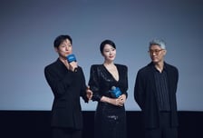 '트리거' 김혜수가 많은 후배들의 존경을 받는 이유는?