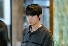 황인엽, 김태리 떠나자 드라마 출연자 화제성 1위 등극