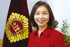 "포용과 균형의 정치"…최호정 서울시의회 의장이 선보일 미래