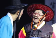 "피곤해서 안 보이는 줄" 이용식도 실명…'눈 중풍' 치료, 희망 보인다