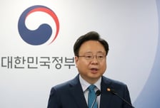 "내년에도 안 돌아가" 의사 복귀 미지수인데…정부 '플랜B' 실체 있나