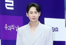 'AV 표지 논란' 박성훈, '오겜2'처럼 실수 한번에 갈린 호불호 [IZE 진단]