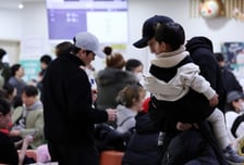 "독감 난리인데 검사비 3만원 부담"…'3천원' 자가키트 불법인 이유