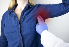 "추가 전이 가능성 3배" 유방암 환자, 수술 전 항암치료 때 봐야 할 '이곳'