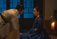 '옥씨부인전' 임지연-추영우, 입맞춤 5초전 포착! 마침내 첫날밤? [오늘밤 TV]