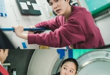 1% 굴욕 '별들에게 물어봐', 2%대 재진입...추락 피하고 기사회생 [IZE 진단]