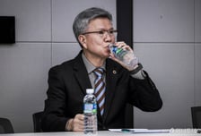 이주호 부총리와 비공개 만남 공개되자, 의협회장 "정부 의료사태 해결 의지 없다"