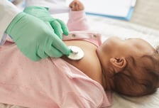 태어나자 마자 인공호흡기 도움…이른둥이 아이 '폐 검사' 받으세요