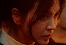 '검은수녀들', 흥행 바람 매섭다! 이틀 연속 1위