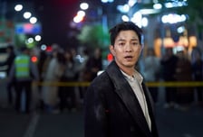 ‘트리거’ 정성일, 중후함을 극복하는 연기력
