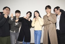 '검은 수녀들', 160만 돌파→손익분기점 달성...송혜교 하트 화답 [공식]