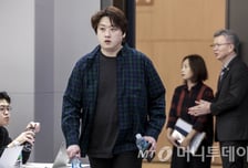 병원 떠난 지 1년 만에…전공의들, 의사 수급 추계 '새 요구안' 제시